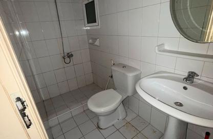 Apartment - 3 - 4 for sale in New Al Taawun Road - Al Taawun - Sharjah
