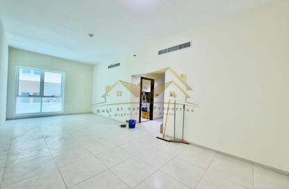 Apartment - 2 Bedrooms - 2 Bathrooms for rent in Mankhool Road - Bur Dubai - Dubai