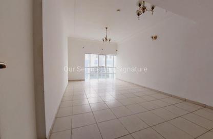 Apartment - 2 Bedrooms - 3 Bathrooms for rent in New Al Taawun Road - Al Taawun - Sharjah
