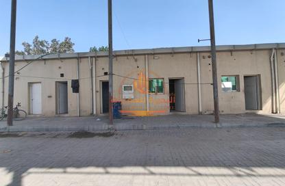 Factory - Studio - 5 Bathrooms for rent in Ali Mousa Building - Al Sajaa Industrial - Al Sajaa - Sharjah