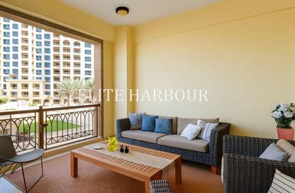 Apartment - 2 Bedrooms - 2 Bathrooms for rent in Marina Residences 6 - Marina Residences - Palm Jumeirah - Dubai