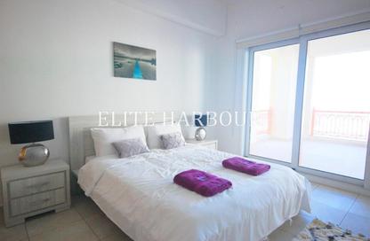 Apartment - 2 Bedrooms - 2 Bathrooms for rent in Marina Residences 6 - Marina Residences - Palm Jumeirah - Dubai