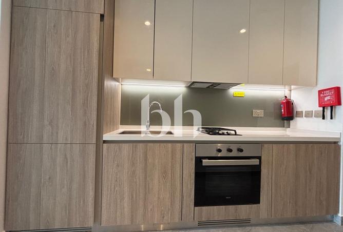104255398 - Property Image 3