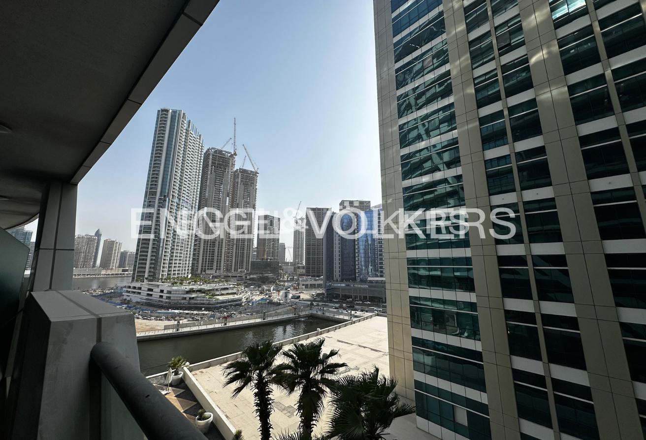 Vacant | Modern and Spacious | Furnished photo 7