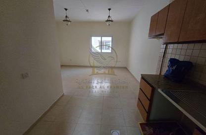 Apartment - Studio - 1 for rent in Al Qulaya'ah - Al Sharq - Sharjah Apartment - Studio - 1 for rent in Al Qulaya'ah - Al Sharq - Sharjah