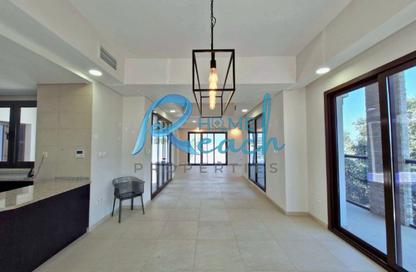 Villa - 5 - 6 for rent in Nalaya Villas - Najmat Abu Dhabi - Al Reem Island - Abu Dhabi Villa - 5 - 6 for rent in Nalaya Villas - Najmat Abu Dhabi - Al Reem Island - Abu Dhabi