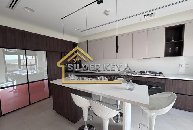 82782053 - Property Image 2