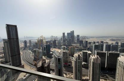 Apartment - 2 Bedrooms - 3 Bathrooms for rent in Burj Royale - Downtown Dubai - Dubai