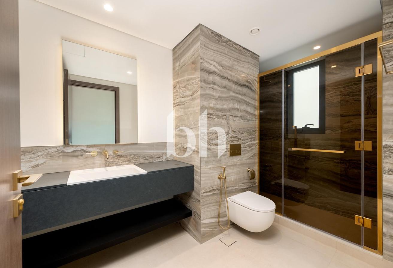 Modern Villa | Vacant | Great Quality photo 23