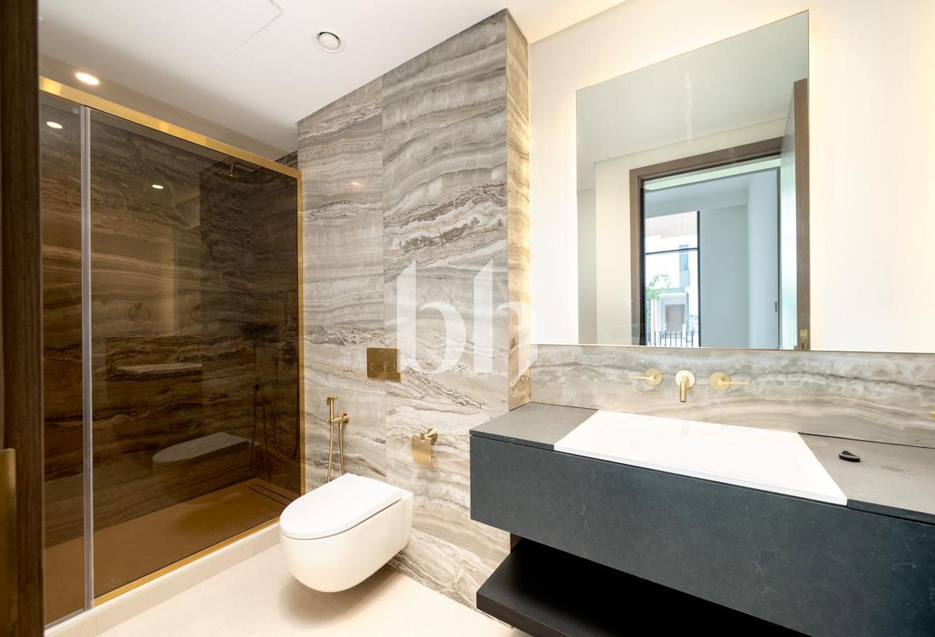 Modern Villa | Vacant | Great Quality photo 22