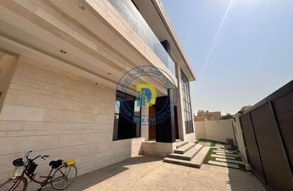 Villa - 5 Bedrooms - 7 Bathrooms for sale in Al Rawda 1 - Al Rawda - Ajman