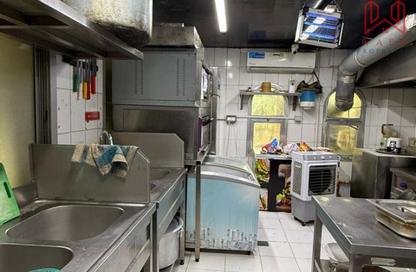Retail - Studio - 1 Bathroom for rent in Naif Road - Naif - Deira - Dubai