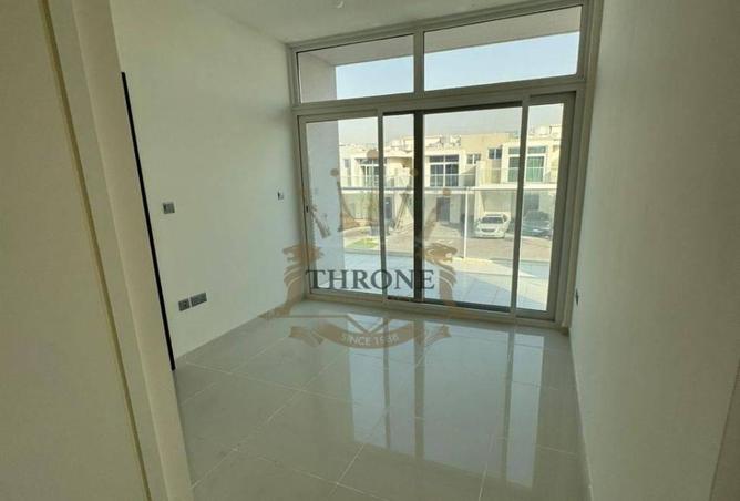 92274220 - صورة العقار 2