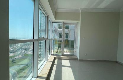 Apartment - 3 - 4 for rent in Al Ferasa Tower - Al Majaz 1 - Al Majaz - Sharjah