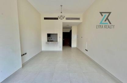 Apartment - Studio - 1 for rent in Jumeirah 1 - Jumeirah - Dubai