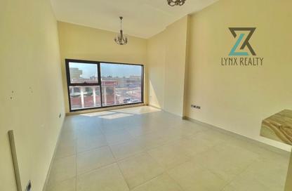 Apartment - Studio - 1 for rent in Jumeirah 1 - Jumeirah - Dubai