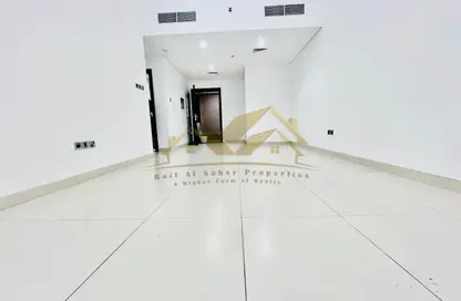 Apartment - 2 Bedrooms - 3 Bathrooms for rent in Jumeirah Garden City - Al Satwa - Dubai