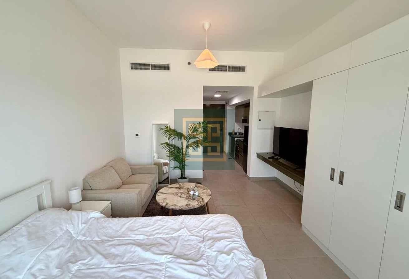 Fully Furnished | High Floor | Skyline View photo 11