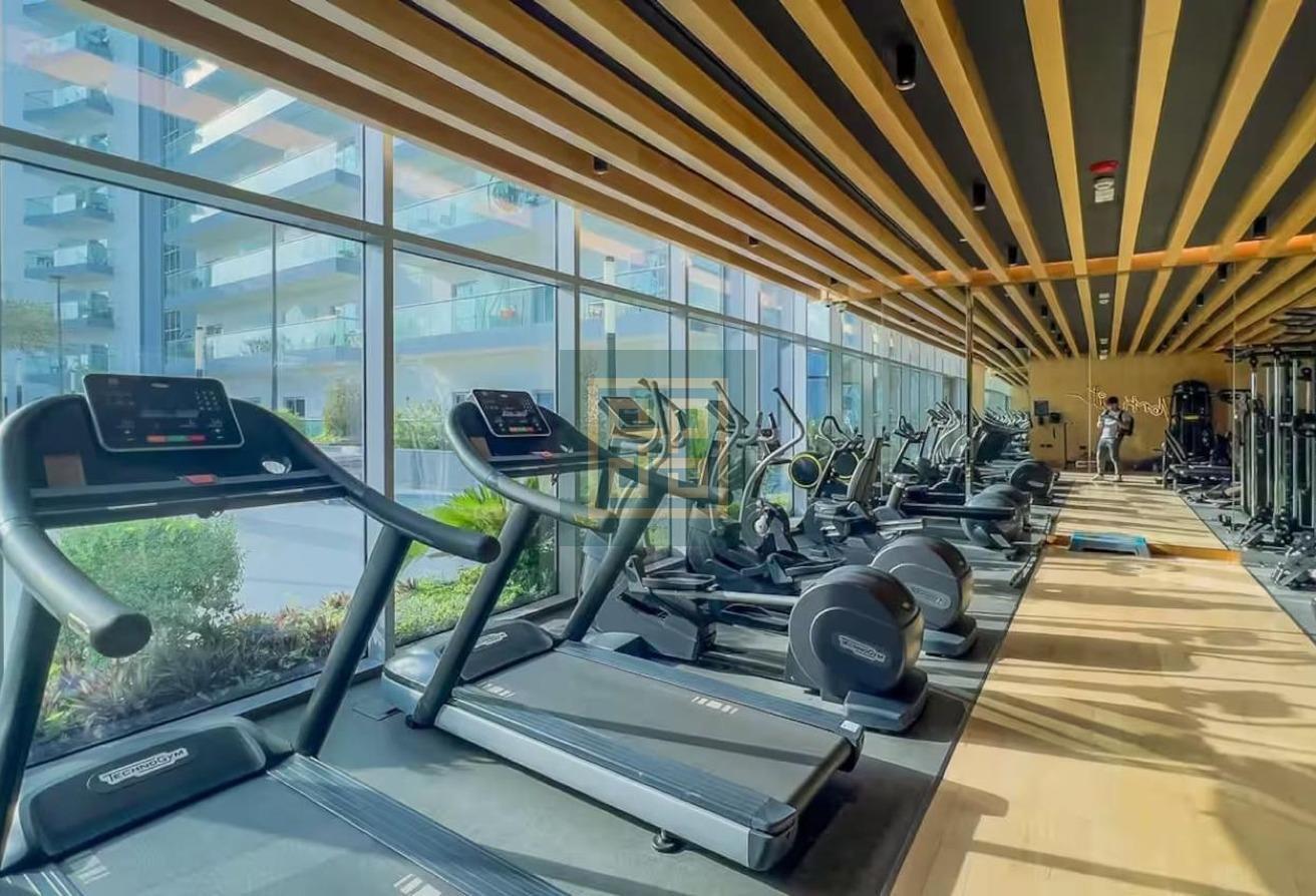 Fully Furnished | High Floor | Skyline View photo 16
