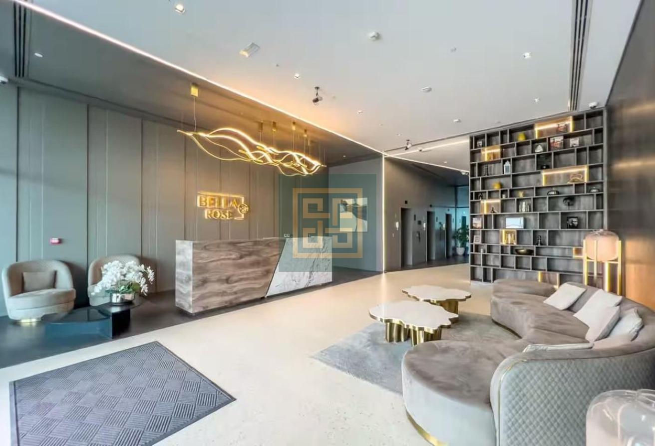 Fully Furnished | High Floor | Skyline View photo 13