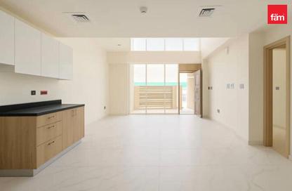 Townhouse - 3 - 5 for rent in Rukan 3 - Rukan - Dubai