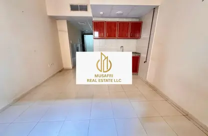 Apartment - Studio - 1 Bathroom for rent in Muwailih Building - Muwaileh - Sharjah