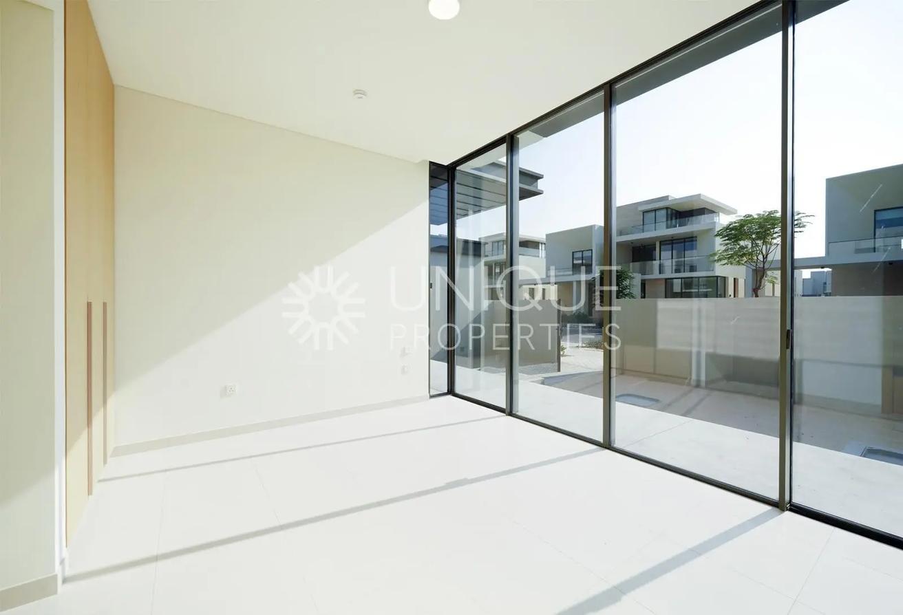 Exclusive I Classic type I 5 beds with Basement photo 9