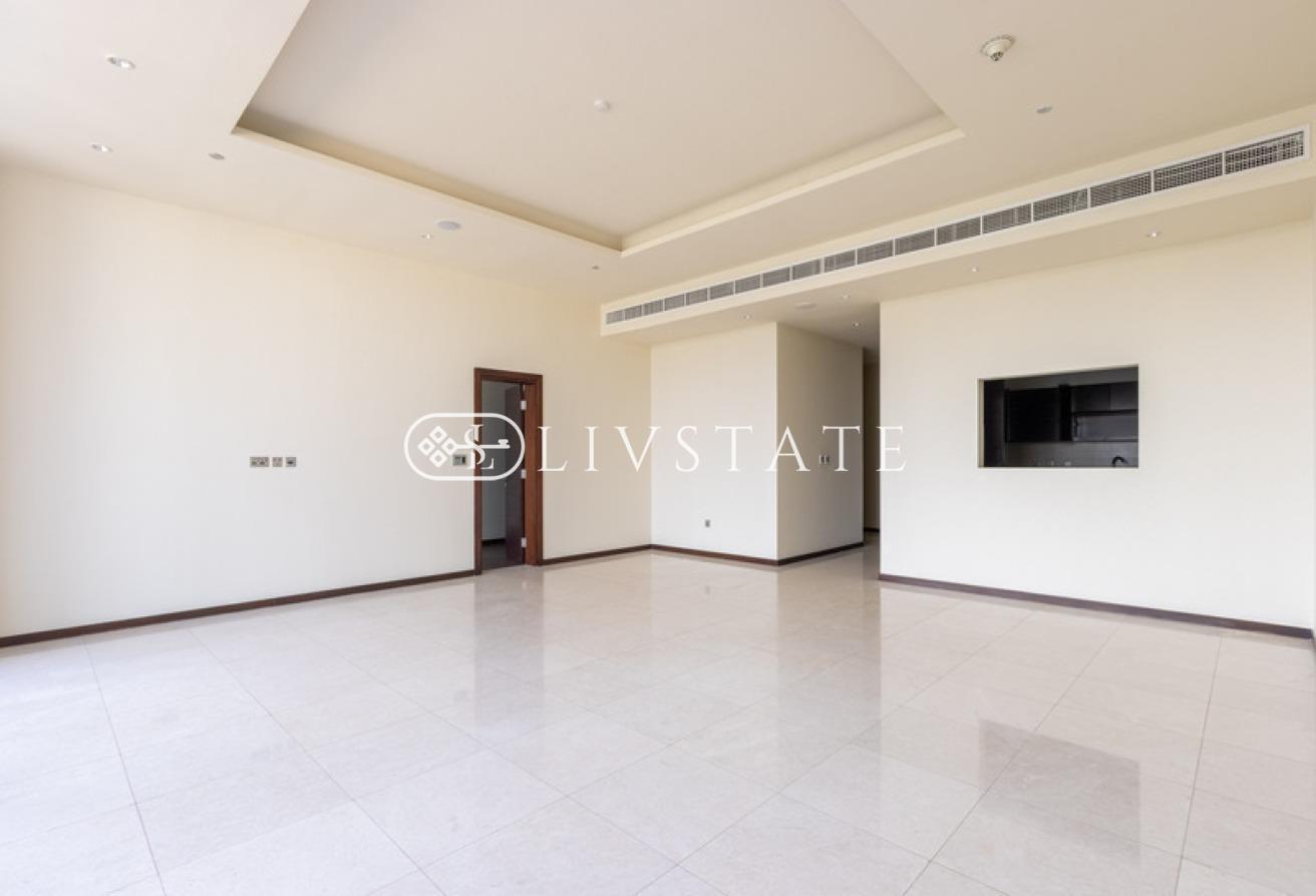 Luxurious Living | 3 Bedroom | Sea View photo 2