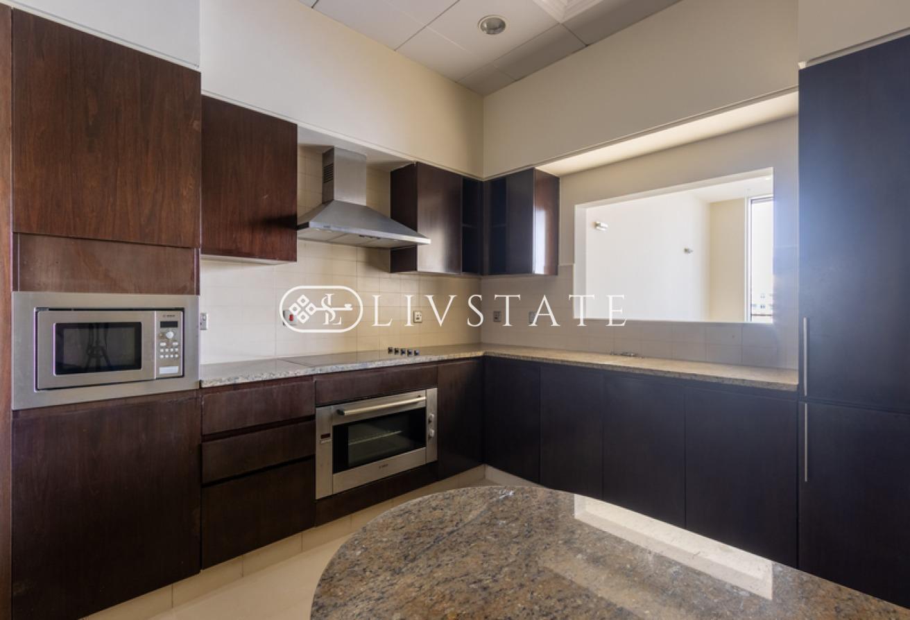 Luxurious Living | 3 Bedroom | Sea View photo 11