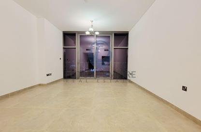 Apartment - 2 - 4 for rent in Airport Road Area - Al Garhoud - Dubai Apartment - 2 - 4 for rent in Airport Road Area - Al Garhoud - Dubai