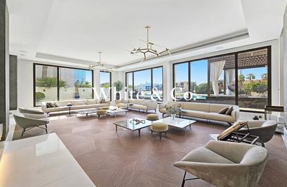 Villa - 6 Bedrooms - 7+ Bathrooms for rent in Signature Villas Frond J - Signature Villas - Palm Jumeirah - Dubai
