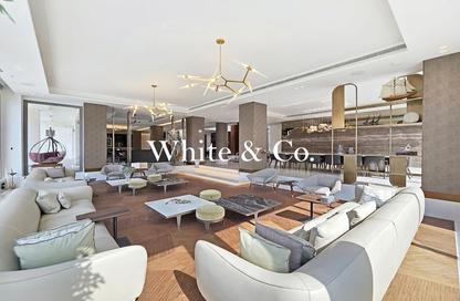 Villa - 6 Bedrooms - 7+ Bathrooms for rent in Signature Villas Frond J - Signature Villas - Palm Jumeirah - Dubai