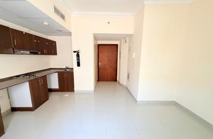 Apartment - Studio - 1 for rent in Fire Station Road - Muwaileh - Sharjah