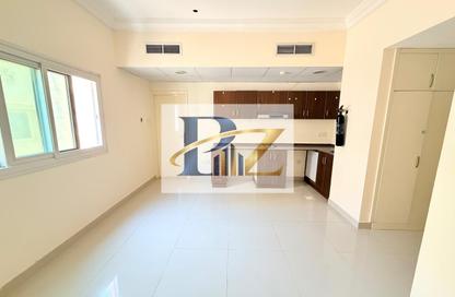 Apartment - Studio - 1 for rent in Fire Station Road - Muwaileh - Sharjah Apartment - Studio - 1 for rent in Fire Station Road - Muwaileh - Sharjah