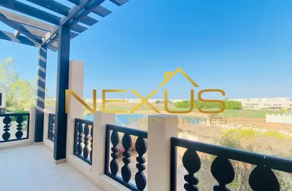 فيلا - 4 غرف نوم - 6 حمامات للايجار في فلل قرية الحمرا - قرية الحمرا - رأس الخيمة