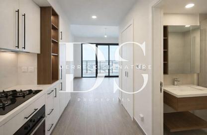 Apartment - Studio - 1 Bathroom for rent in Holland Gardens - Town Square - Dubai