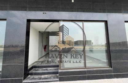 Shop - Studio - 1 for rent in 3033 Muwaileh Building - Muwaileh Commercial - Sharjah