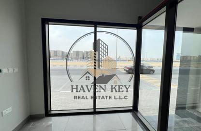 Shop - Studio - 1 for rent in 3033 Muwaileh Building - Muwaileh Commercial - Sharjah