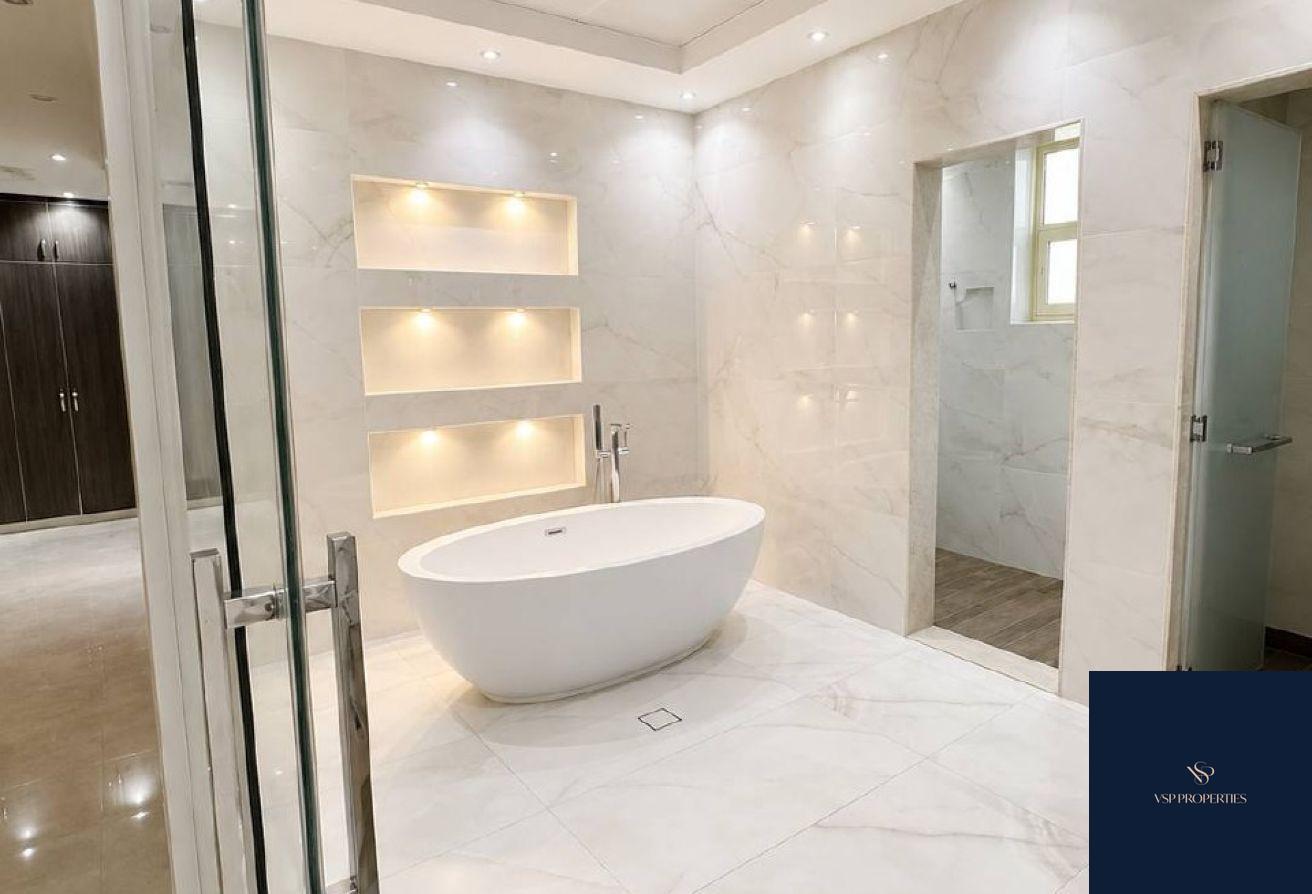 Spacious 7 BR Villa for Rent in Al Khawaneej 1 photo 10