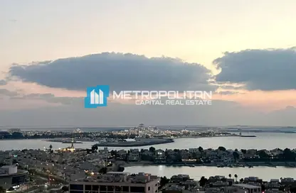 Apartment - 1 Bedroom - 2 Bathrooms for sale in Fairmont Marina Residences - The Marina - Abu Dhabi