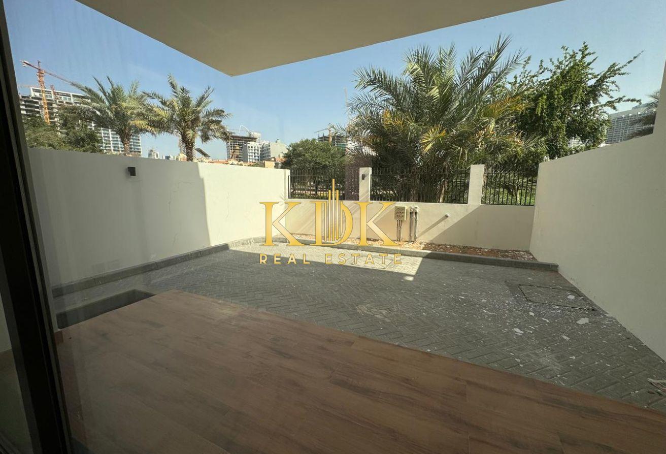 Spacious 4Br+Maid | Park View | Ready To Move photo 18