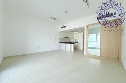 Apartment - Studio - 1 for rent in Oxford Building - District 14 - Jumeirah Village Circle - Dubai