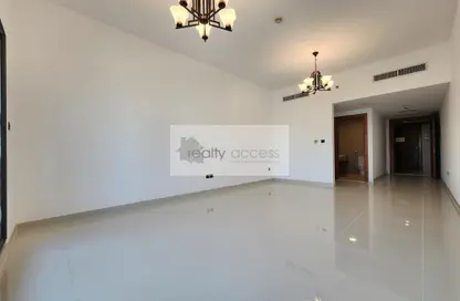 شقة - غرفة نوم - 2 حمامات للايجار في جداف فيوز - الجداف - دبي