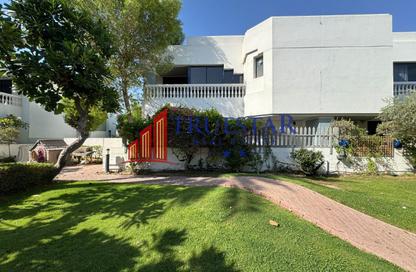 Villa - 5 Bedrooms - 3 Bathrooms for rent in Jumeirah 3 Villas - Jumeirah 3 - Jumeirah - Dubai