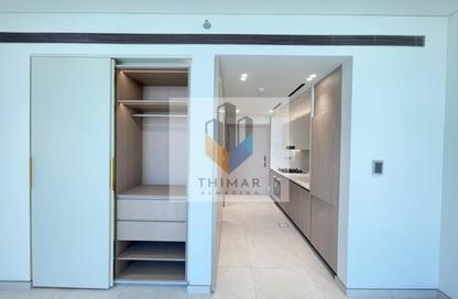 Apartment - Studio - 1 for rent in Binghatti Ghost - Dubai Healthcare City 2 - Al Jaddaf - Dubai Apartment - Studio - 1 for rent in Binghatti Ghost - Dubai Healthcare City 2 - Al Jaddaf - Dubai