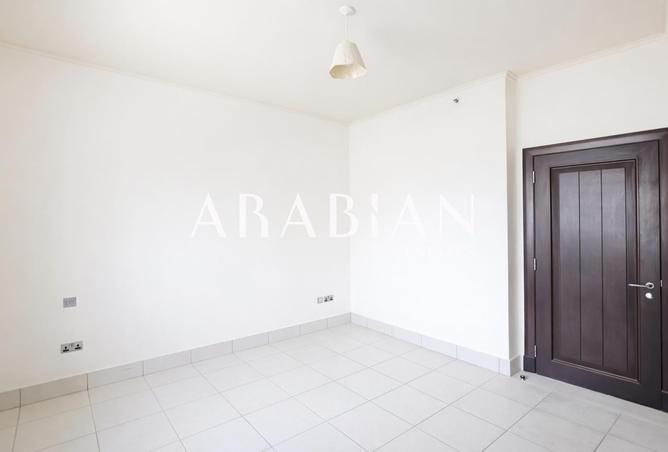 73122118 - Property Image 3