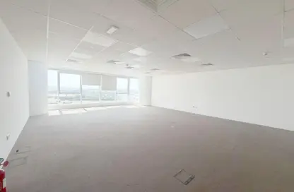 مكتب - غرفة نوم - 1 حمام للايجار في الخليج التجاري - دبي