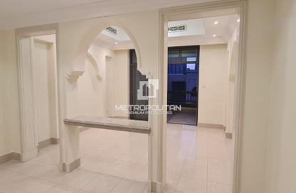 Apartment - 2 Bedrooms - 3 Bathrooms for rent in Tajer Residences - The Old Town Island - Old Town - Downtown Dubai - Dubai Apartment - 2 Bedrooms - 3 Bathrooms for rent in Tajer Residences - The Old Town Island - Old Town - Downtown Dubai - Dubai