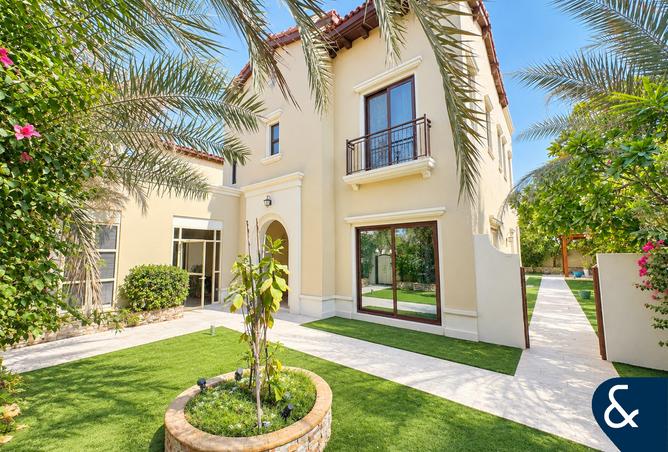 Vacant on Transfer | Big Plot |Great Location