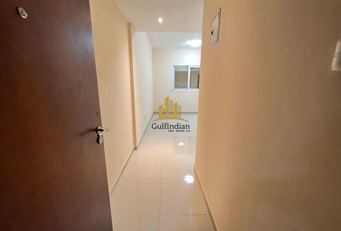 73878152 - Property Image 2